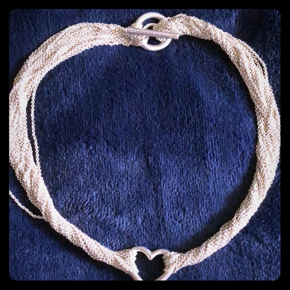 Tiffany’s choker striking silver